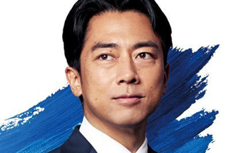 「なぜこの2人が…？」小泉進次郎氏　“人気お笑い芸人”とW杯観戦に衝撃の声！繋いだ「意外な人物」