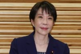 「軍事問題の権威だってウソ書いたの」高市首相　経歴への疑惑再燃するなか…34年前の“告白”が波紋
