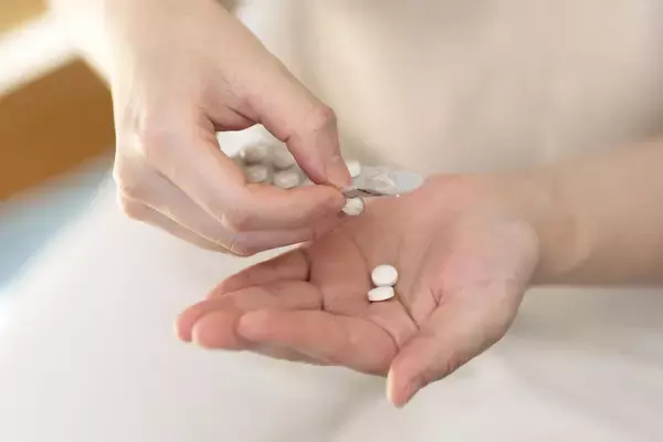 「花粉症薬のやってはいけないNG飲み合わせ10パターン」薬剤師が警鐘…思わぬ落とし穴