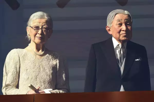 美智子さま　凄絶リハビリを経て杖なしで一般参賀に…気丈ご覚悟に秘めた「愛子さまへのメッセージ」【上半期ベストスクープ】