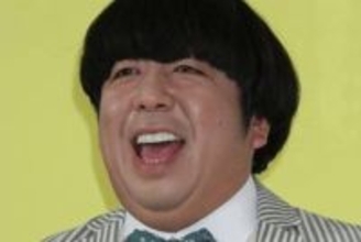 「精神的にキツイのかな」バナナマン・日村勇紀　体調不安の“前兆”が次々指摘…ファンが心配していた「休養直前の涙」