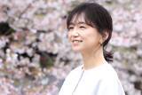 「「ベタベタするだけが家族じゃない」永作博美　“女優と母”両立の葛藤を経て…たどり着いた2児との“自然な距離感”」の画像1