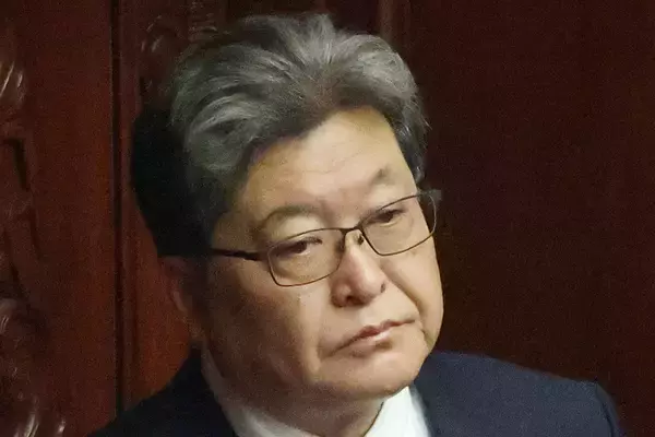 「高市内閣は清々しさ感じる」萩生田光一氏は恨み節、櫻井よしこ氏も“石破サゲ”連発…報道陣シャットアウトの決起集会で「語ったコト」