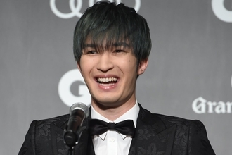 SixTONES『紅白』辞退報道から追加出場へ…急展開にあった「嵐の存在」