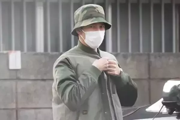 「むしろ逆効果」元“旧ジャニ”アイドル　美容整形での“アップデート”に不評の嵐…退所後に恋人と逮捕→カフェ閉業、ホストデビューの止まらぬ“迷走”
