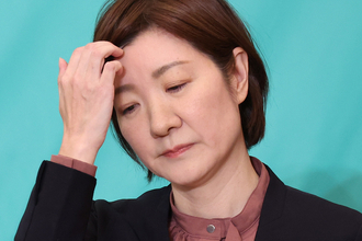 《党勢失速中に痛手》れいわ・山本代表に“政治とカネ”疑惑報道…大石あきこ共同代表が漏らした珍しい「弱気な一言」