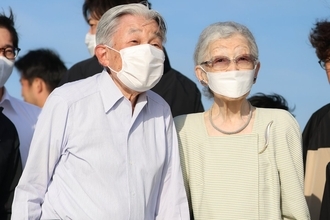 《衝撃のビデオメッセージから10年》上皇さま　突然の“葬儀規模を縮小”表明に高市政権への不信感