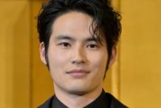 「スタッフにすごく愛されている」水上恒司　熱愛報道に堂々の交際宣言…関係者が感じた“誠実さ”