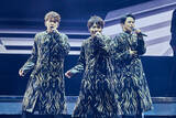 「「ありがたすぎて涙が」少年隊、光GENJI、SMAP、TOKIO…センパイ衣装＆楽曲を大熱唱した50代のトニセンにファン歓喜」の画像1