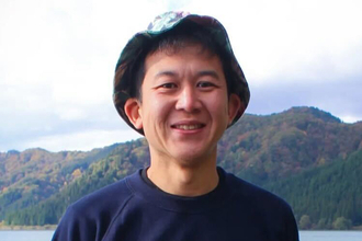 《中国旅行を最後に2カ月音信不通》人気旅系YouTuber　復帰報告に安堵広がるも…手の甲までびっしりの“ゴリゴリタトゥー”にファン騒然