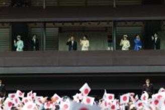 《愛子さま、佳子さま、悠仁さまがグループに》天皇皇后両陛下　一般参賀の“新しい並び方”に込められた「次世代への願い」