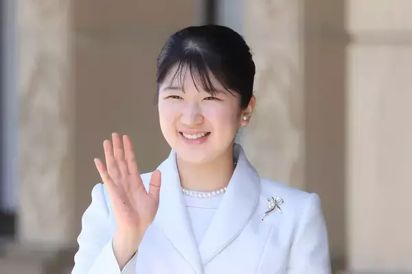 マスク越しでもほほ笑みオーラが！専門家が解説する「愛子さまスマイル」の秘密