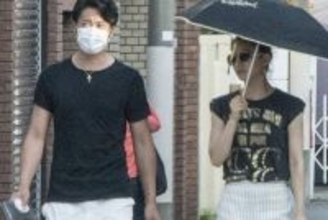 「随分変わった」妻は中越典子の元戦隊ヒーロー俳優（47）　金アクセ＆日焼け髭ヅラの“ワイルド外見”に変貌でネット衝撃