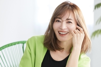 「2歳の娘と4匹の犬を連れて」大阪に半年！ 新山千春が明かす朝ドラ『カーネーション』と育児の両立秘話