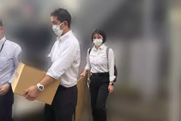 【相模原・17歳女子高生殺害】「夜遅くまで家の前で話し込んで…」目撃されていた19歳容疑者とのデート姿