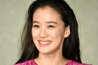 《『Tシャツが乾くまで』の蒼井優、松山ケンイチも》“昭和60年生まれ”俳優は演技派揃い…専門家が語る「二刀流世代」の強み
