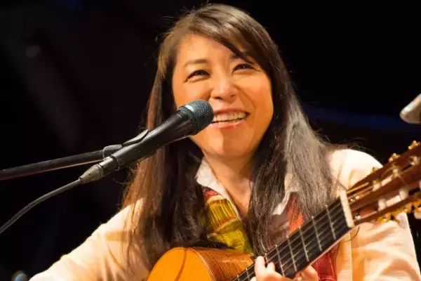 小野リサ　母となってからは大きな声で子供たちを叱ることも