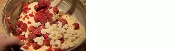 「ラズベリーとホワイトチョコのケーキ（辻仁成「ムスコ飯」第200飯レシピ）」の画像