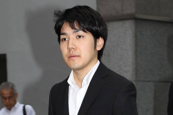 小室佳代さんに激やせ情報 住民がみた 息子と離れ離れの今 19年7月31日 エキサイトニュース