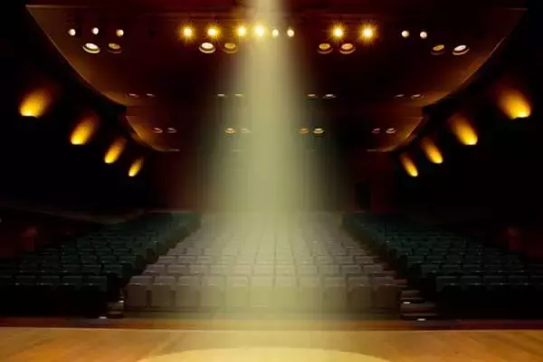 King＆Prince 新曲39万枚突破　今どき「ずば抜けてる」の声