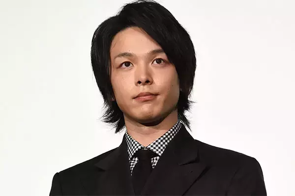 中村倫也が紅白リハで見せた自然体　自らサウンドチェックも