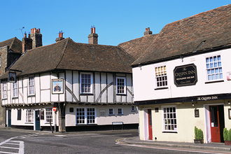 「100kg以上の人お断り」Airbnb登録の物件に非難