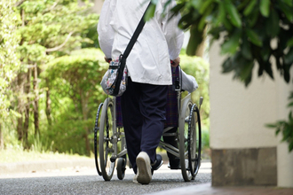 専門家が選んだ「持病あり、高齢でも入れる医療保険ベスト4」