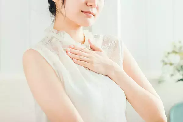 「肺炎で苦しむ例多い」40代のコロナ重症者急増に医師が警鐘