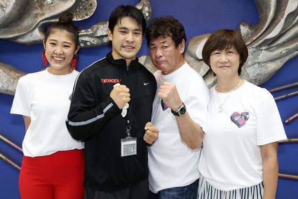 赤井英和の嫁 が愛息tko負けにも 笑顔 だった理由 21年9月14日 エキサイトニュース