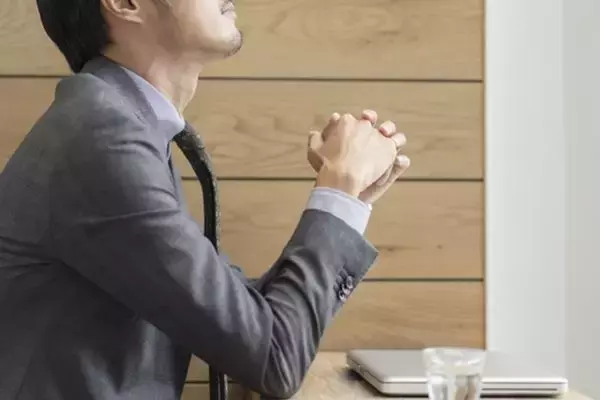 あなたは何個わかる？ASAP、PCB、Y、HKM…使われてイラッとする英略語たち