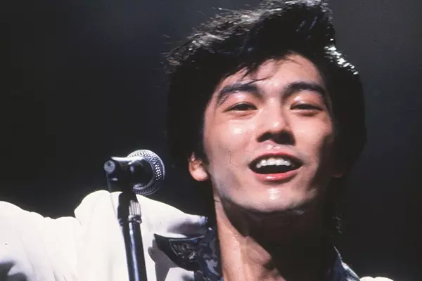 没後30年目に 尾崎豊ブーム が再燃している理由 21年6月8日 エキサイトニュース