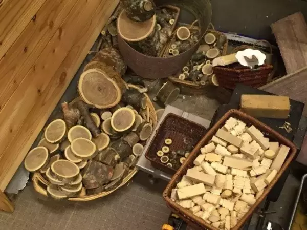 「何故みんなの家に木彫りの熊があったのか」の画像