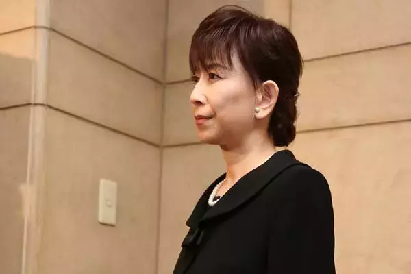 大場久美子 夫とヘルパーで行った父への「24時間介護態勢」