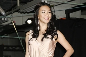 知花くらら 俳優 上山竜治との結婚発表 彼との時間は幸せなもの 17年10月17日 エキサイトニュース