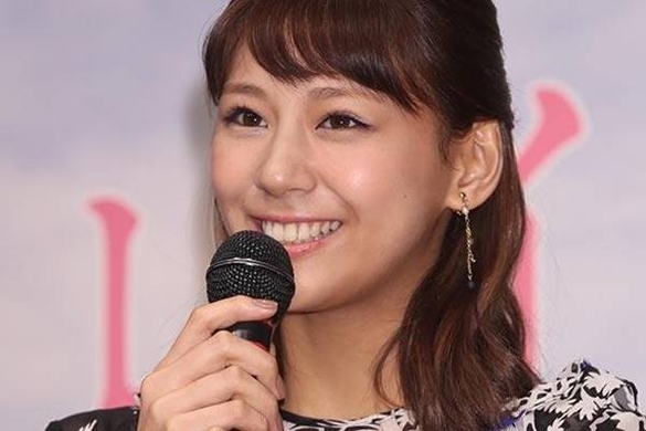 加藤ローサが所属事務所との契約を終了 13年7月1日 エキサイトニュース