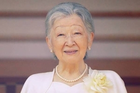 美智子さま　沖縄戦遺族の心を開いた「足を引きずりながらの慰霊」