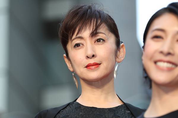 斉藤由貴 不倫引退危機救った長女の言葉 ママ 女優続けて 18年5月24日 エキサイトニュース