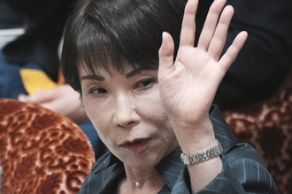 「石油価格はあまり上がらない」高市首相が“頼り”の経済学者は楽観視も原油高騰…ホルムズ海峡封鎖の“正念場”で問われる外交力