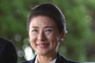 《紀子さまや佳子さまにも敬意を》雅子さま　天皇陛下と一般参賀で示された手話に秘めた“メッセージ”