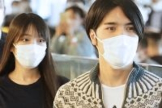 小室圭さん＆眞子さん　結婚一時金を辞退、悠仁さま成年式でも帰国せず…皇室に寄り添う黒田夫妻と「対照的な疎遠ぶり」