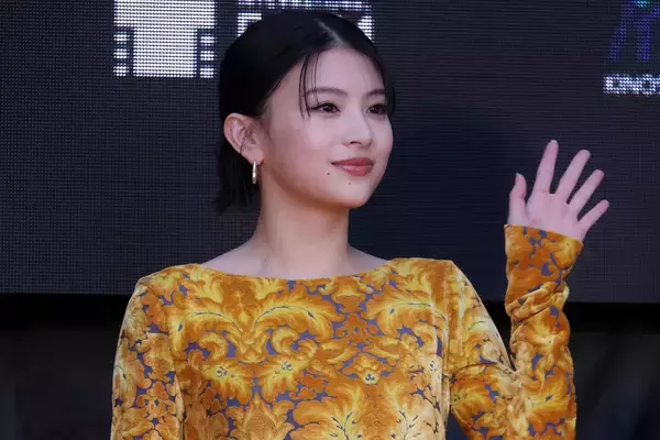 出口夏希　伊藤健太郎との熱愛報道後初のインスタ投稿に起きていた“異変”