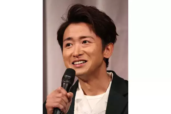 《左腕のタトゥーも堂々と公開》大野智　“アイドル業”に違和感…ファンだけに明かしていた「密かな本音」