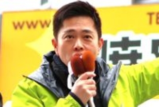 「嘘つき！」と怒号、金属探知機で検査も…吉村洋文氏　疑問続出の“ダブル出直し選”現場で吹き荒れる「逆風」