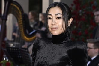 《エレベーターにまで乗り込まれ》宇多田ヒカル　悪質ファン集団が自宅マンションに不法侵入していた…警察出動の事態に