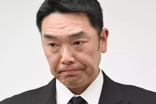 「めちゃめちゃ連絡くる」巨人・阿部監督逮捕でまさかの“とばっちり”を訴えた30歳の超人気“タトゥーミュージシャン”