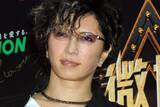 「GACKT　ツアーの合間に月9撮影強行…来年1月クールのドラマも決定、オファーが殺到するワケ」の画像1