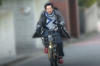 石田純一　69歳の「極寒ママチャリ送迎」姿を目撃…収入激減で父親業激増の悲哀