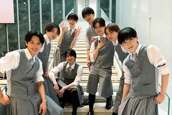 「30人で表紙を飾りたい」秋元康プロデュース「Cloud ten」の“キャラ強”メンバーが編集部訪問！ 夢と野望を直談判
