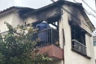 「側溝に血だまりが…」江戸川区の住宅火災で一人死亡　近隣住民が明かす「壮絶現場」と「夫婦仲」