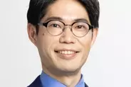 「初めて見るタイプ」「爆笑」NHK『ニュース7』海外情勢読み上げ中に起こった“まさかの放送事故”に視聴者騒然